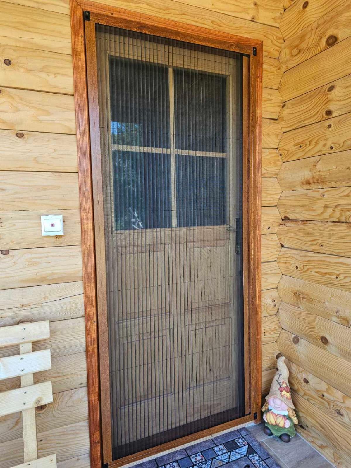 Konaci Oceva Zemlja Bungalovi Konaci Oceva Zemlja Vikendica Мойковац Екстер'єр фото