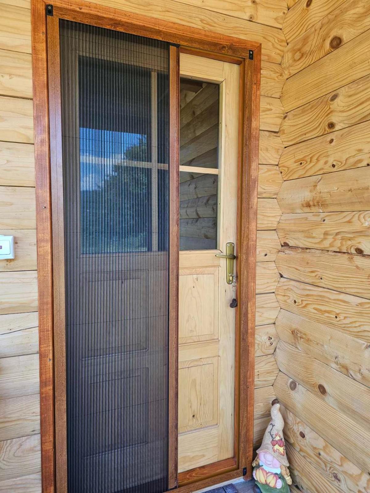 Konaci Oceva Zemlja Bungalovi Konaci Oceva Zemlja Vikendica Мойковац Екстер'єр фото
