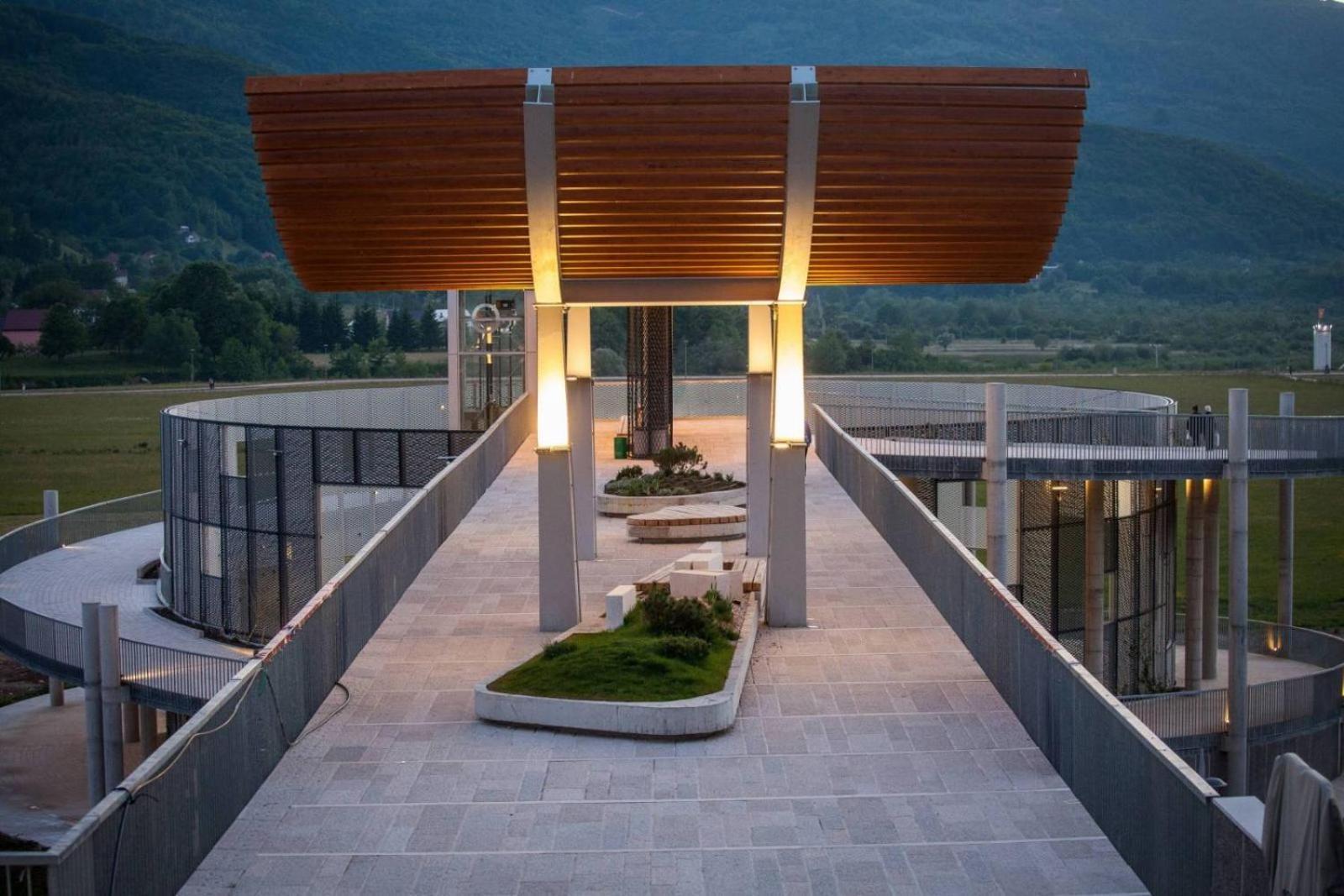 Konaci Oceva Zemlja Bungalovi Konaci Oceva Zemlja Vikendica Мойковац Екстер'єр фото