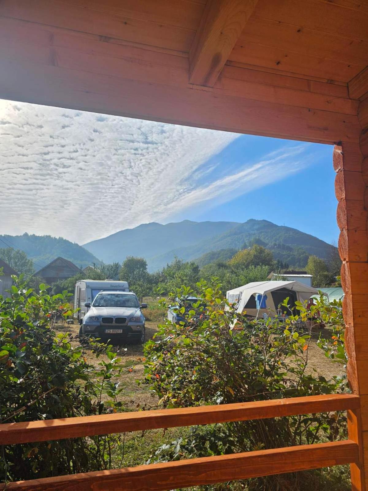 Konaci Oceva Zemlja Bungalovi Konaci Oceva Zemlja Vikendica Мойковац Екстер'єр фото